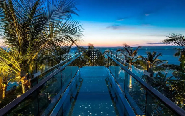 Cape Dara Resort