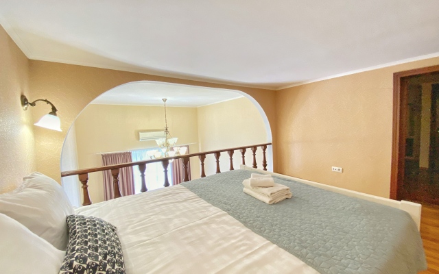 Apart-Comfort Dvuhurovnevye na Volzhskoj Naberezhnoj 49/1 Apartment
