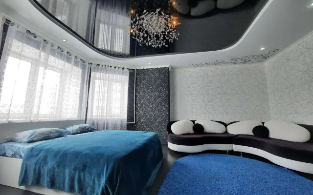 2kh-Komnatnaya V Tsentre Goroda Flat