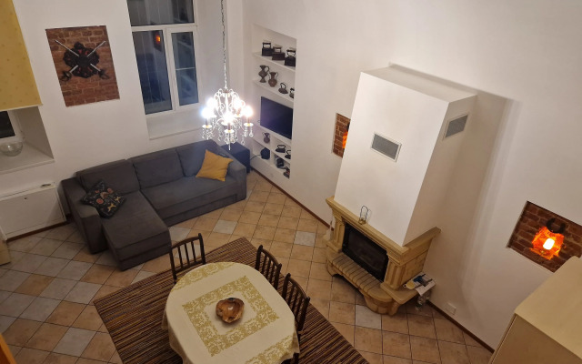 Апартаменты с камином на Чайковского 2/7