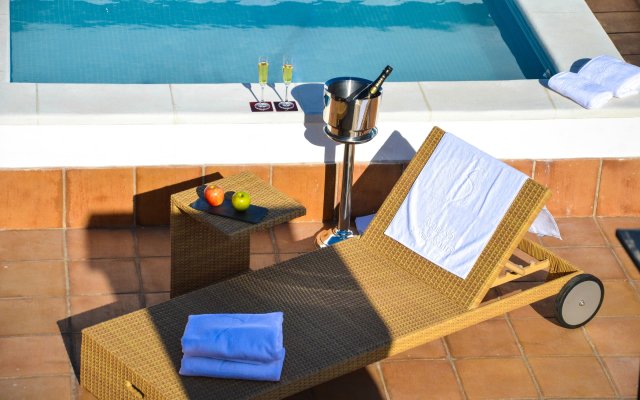 Águilas5 SevillaSuites Apart-Hotel
