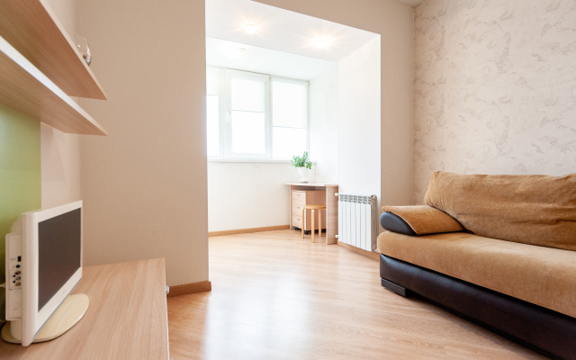 Dvukhkomnatnaya v tsentre. Polevoy spusk k Volge Flat