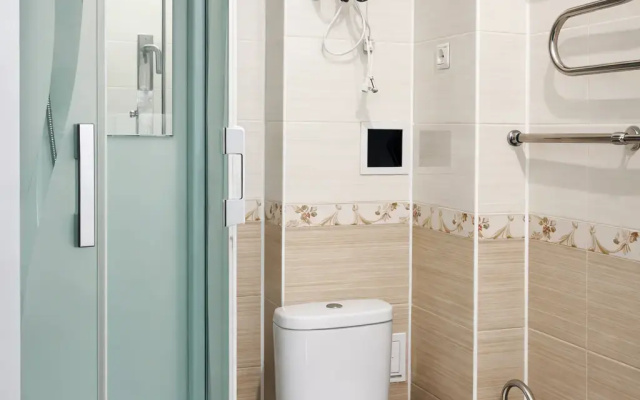Apartamenty Len radom s Medsancast'u MVD, Parkom Cudes i SGK Kirova 25