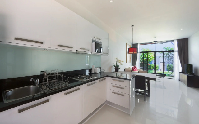 Miriama 2 Bedroom Near Naiharn Beach Villa