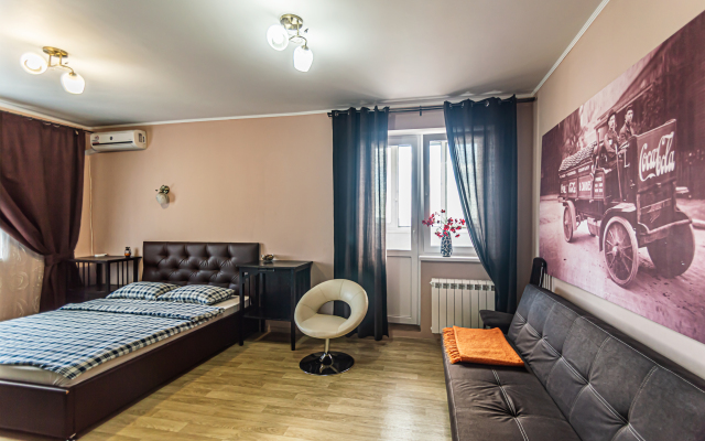 Апартаменты 1-к Квартира на Лукачева 4