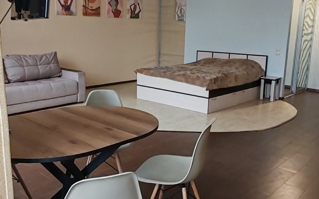 Studiya V Tsentre, Est vihod Na Kryshu i besplatnaya parkovka Flat