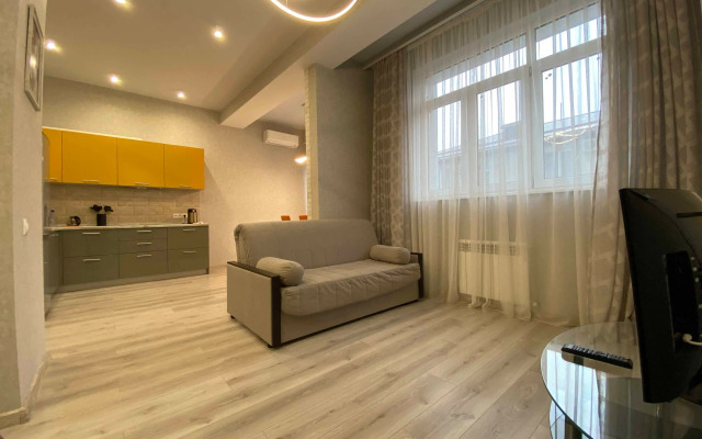 Zhk Poseydon 830 Mamayka Zonirovannaya Studiya (Trustcontrol) Flat