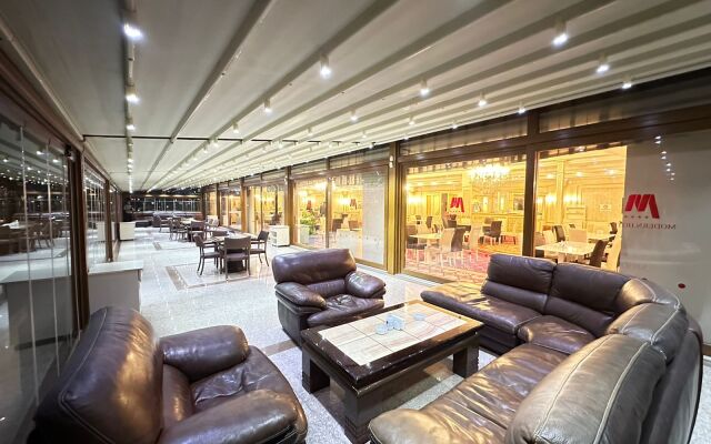 Modern Hotel