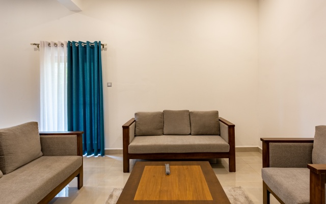 YOHO J Leaf Hotel