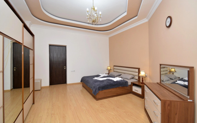 3-Komn. Na Severnom Prospekte, Hh882 Flat