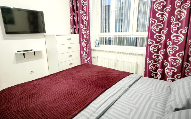 Odnushka Neonovaya Disko Flat