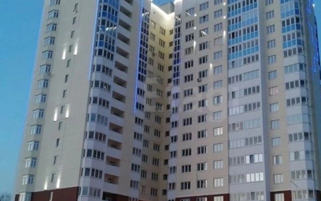V Novom Dome V Tsentre Goroda Flat