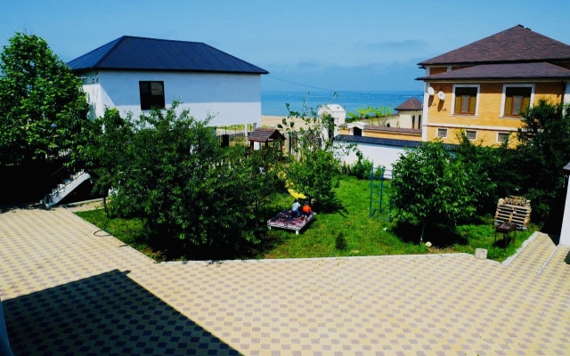 Baza Mango Guest House