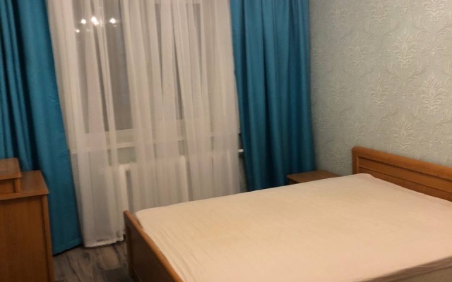 3 Komnatnaya Kvartira Dlya Bolshoy Kompanii Flat