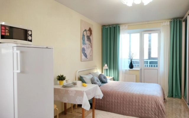 Semeynye S Balkonom Lesnaya Apartments