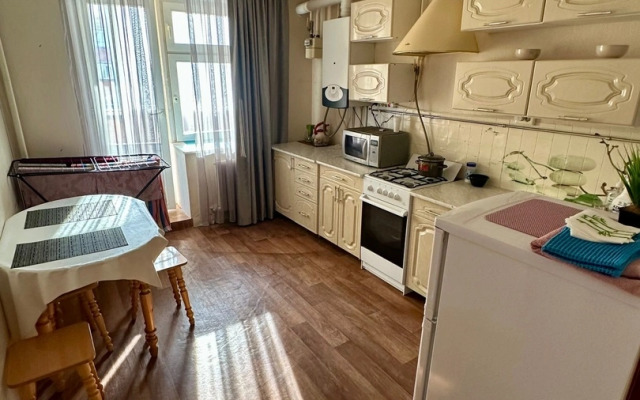 Квартира Большая 1-ка на Строителей 5