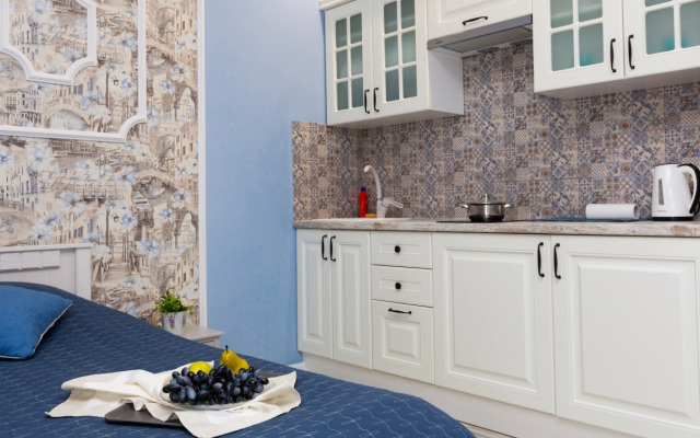 Апартаменты Этажидейли на Белинского с балконом