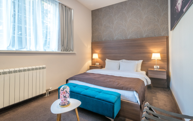 Veneti Suites Guest House
