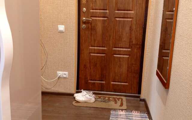 Квартира уютная студия в районе ЖД