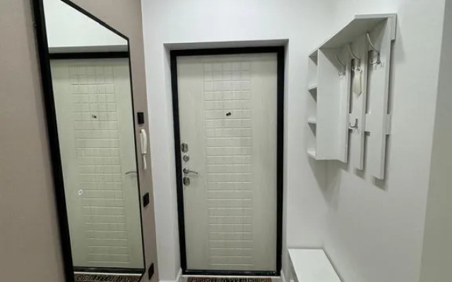 Dvukhkomnatnaya V Zhk Flora Flat