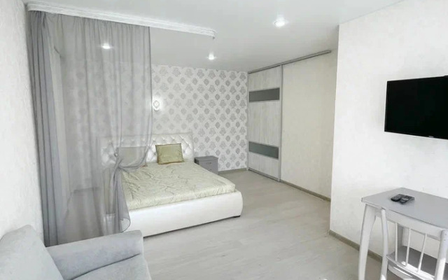 Na Oktyabryskoy Ulitse Flat