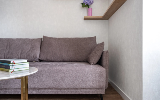 Квартира уютная с дизайнерским ремонтом рядом с метро