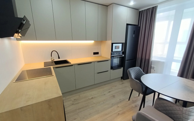 Na Bulvare Kuzymina 15 Flat