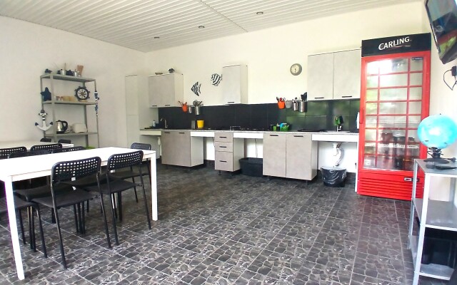 RAJ.com Guest house