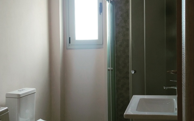 Sofi's Cozy Apartment-Near Port of Vlore, Apartment