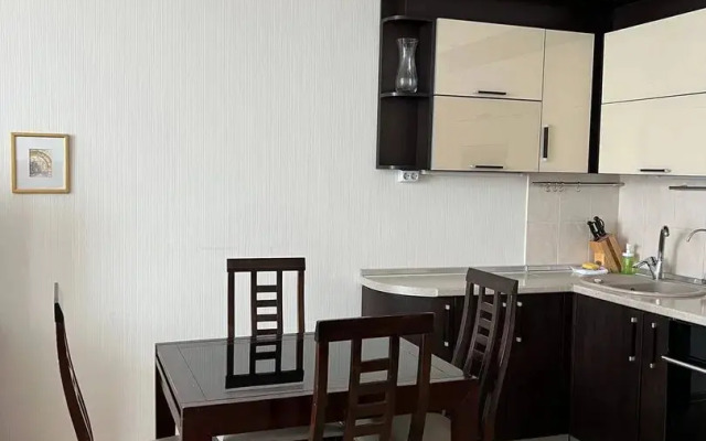 Flat Na Ulitse Parkovaya 11
