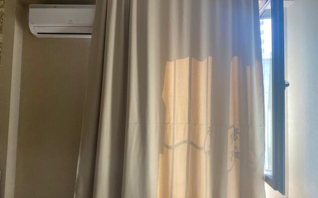 Hotel Paper House