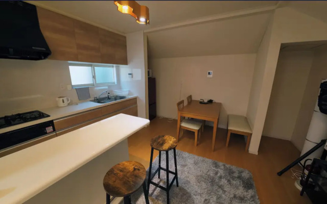 Kusunoki West Shinjuku Villa
