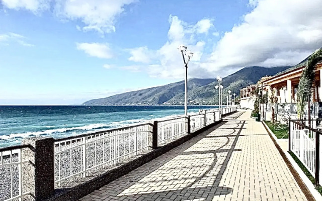V Tsentre Goroda Flat