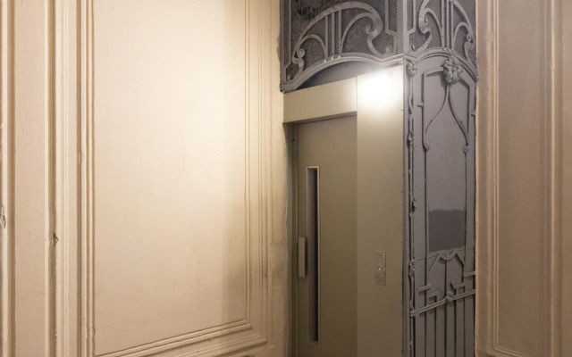 Квартира Роскошная Атмосфера в Сердце Золотого Треугольника