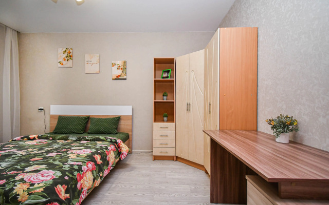 Квартира большая возле ТРЦ Планета