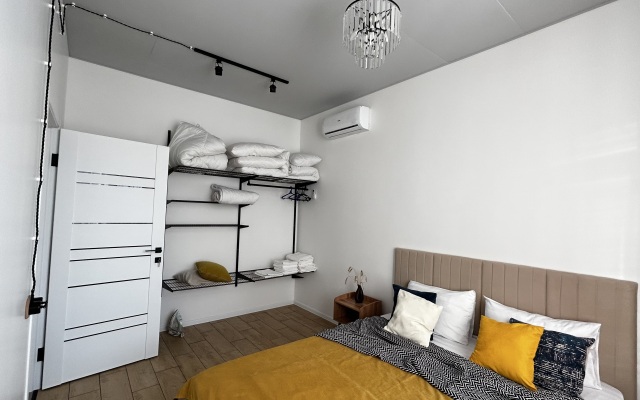 WHITE APARTMENT Ryadom S Tsentrom Apartments