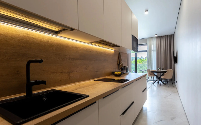 Stilnaya S Vidom Na Gory Alleya 375 Flat