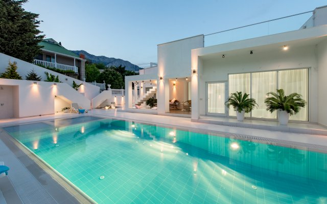 Miami Style Villa