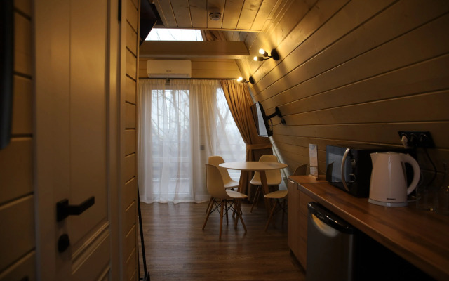 Glamping Stantsiya Morskaya