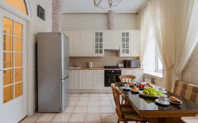 U Nevskogo Flat