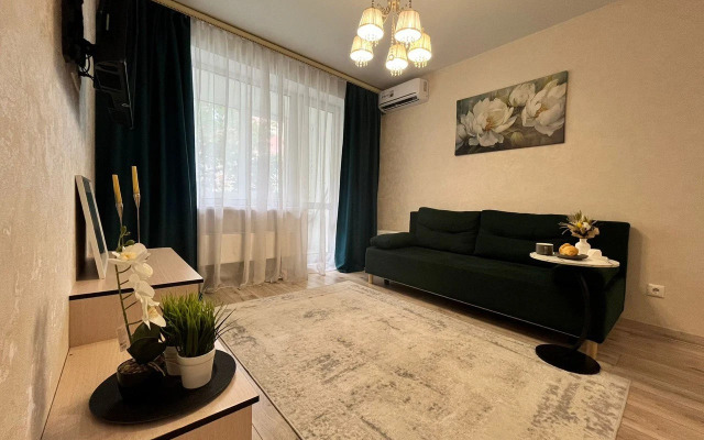 S lyubovyu Flat