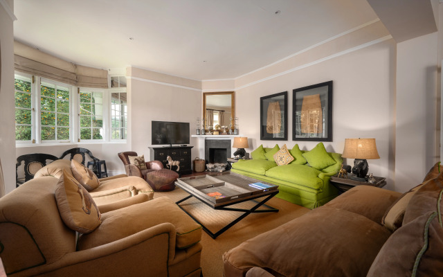 Hill Rise Luxury Villa & Stables by Edwards Collection Villa