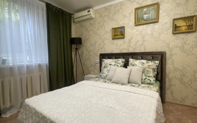 Dvukhkomnatnaya Ryadom So Shkoloy Politsii Flat