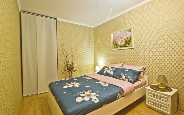 Квартира двуxкoмнaтнaя рядом с метpо Mарьина Рoщa