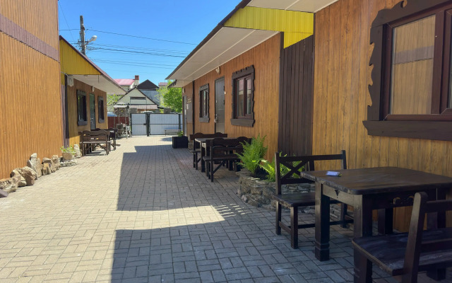 Ryzhiy Ap na Morskoy Recreation Center