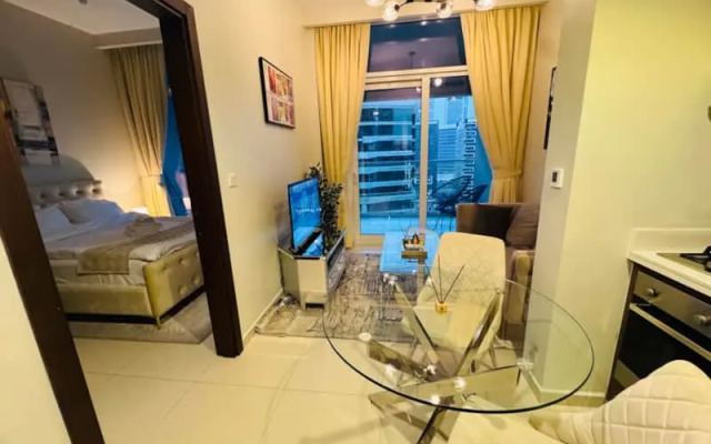Reva 1BR by Live Well Apartments