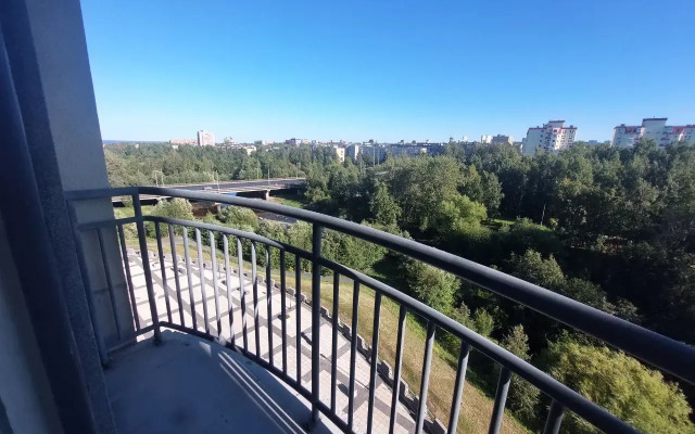 Olivinn S Potryasayushchim Vidom Iz Okna Apartaments