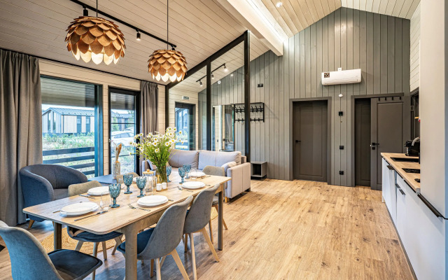 Отель Русские сезоны Эмбиент парк