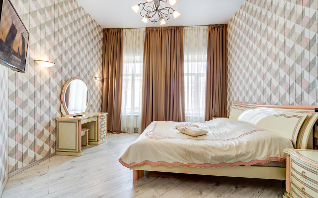 Sutki Peterburg Nevskij 81 apartment