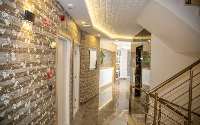 BLOOMTALYA Hotel